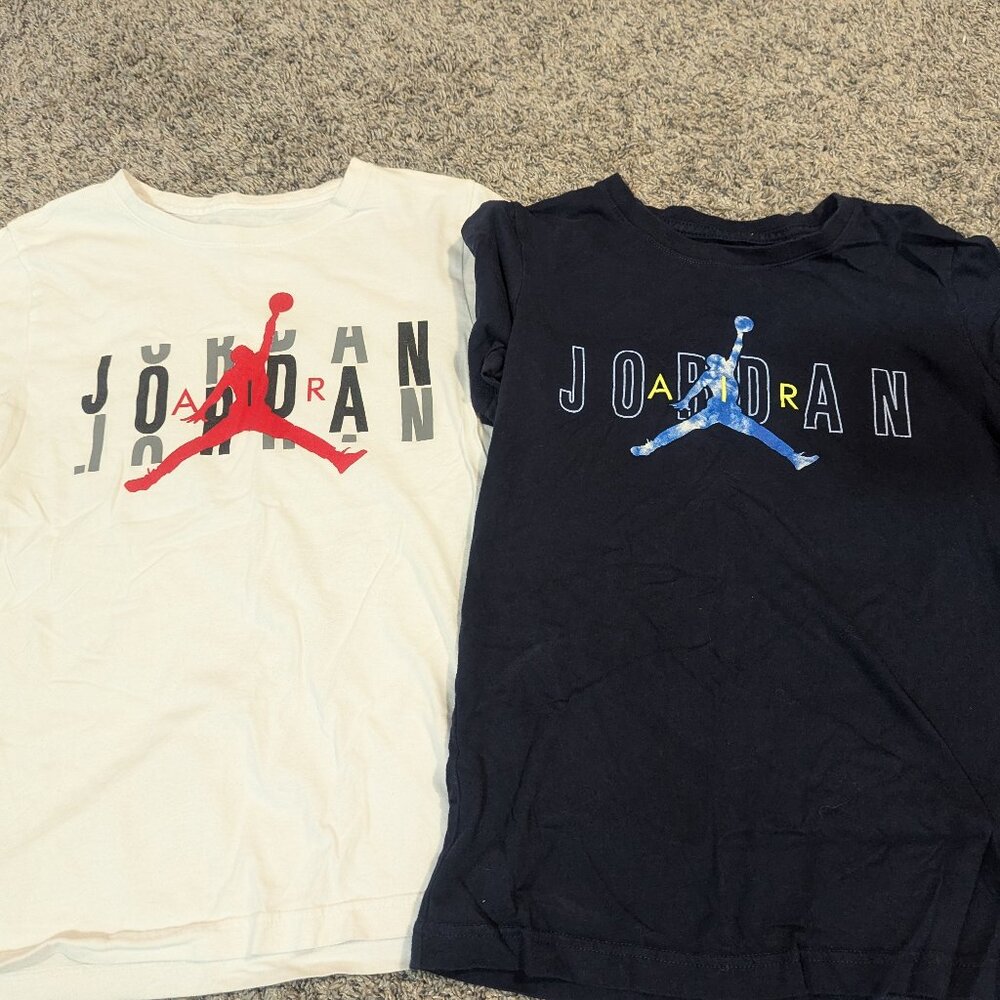 2 medium boys Air Jordan T-shirts